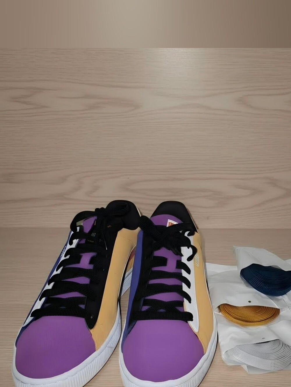 Puma Suede Sneakers in Orange and Purple, size 11, 6 different colored laces
